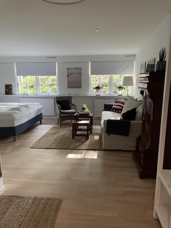 Trouville Bed & Breakfast Hornbæk Kültér fotó